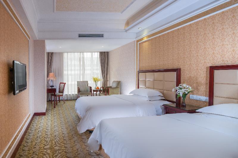 Vienna Hotel Shenzhen Exhibitian Center 2Nd Екстер'єр фото